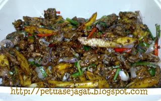 4 Petua Memasak Daging Agar Sedap