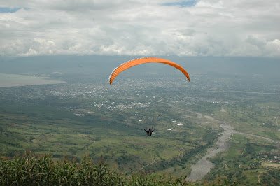 Matantimali, Lokasi Paralayang Terbaik di Dunia