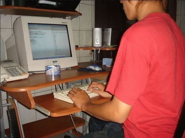 Mengintip Cara Unik Pelajar Jepang Nyontek