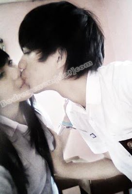 Foto Beginilah ABG Sekolah Jaman Sekarang Dikelas