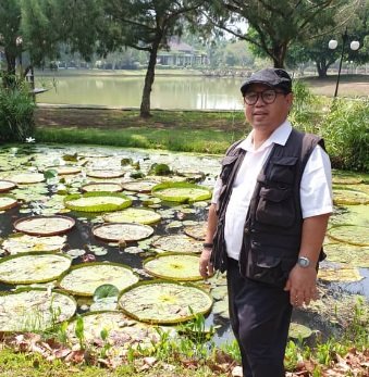 SINGGAH DI TPS TENOM – AMAT BERBALOI